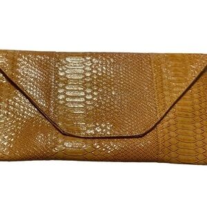 Bella Collection‎ Faux Crocodile Mustard yellow  clutch